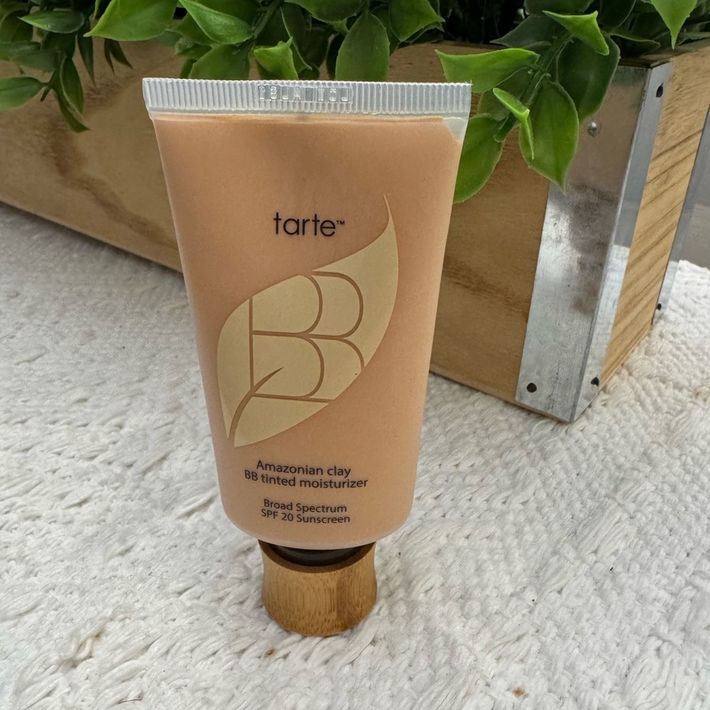 Tarte Amazonian Clay BB Tinted Moisturizer - Medium